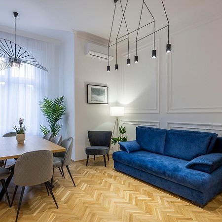 Luxurious Central 4Bedrm 3Bathrm Residence W/ Balcony Budapest Bagian luar foto