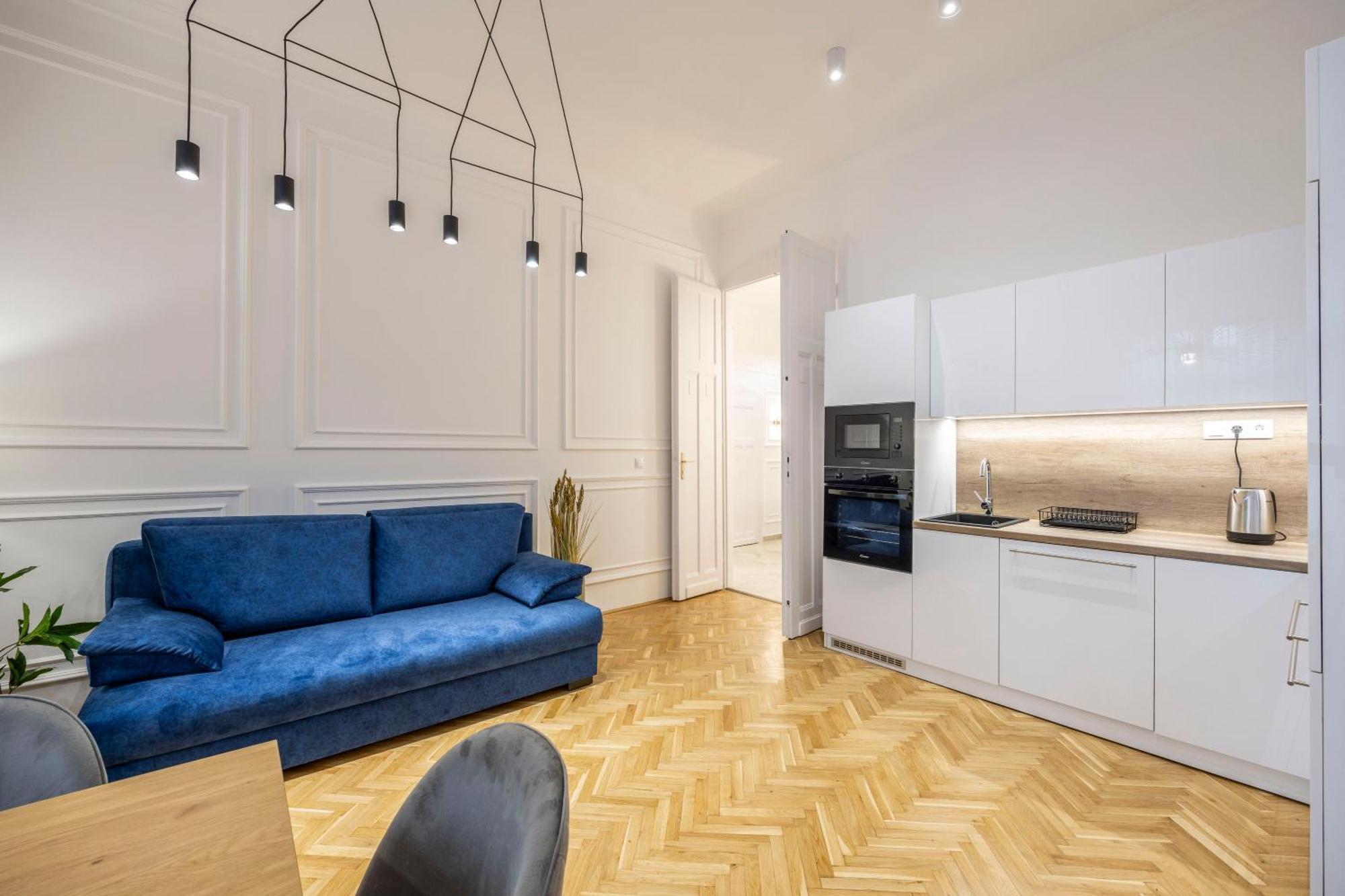 Luxurious Central 4Bedrm 3Bathrm Residence W/ Balcony Budapest Bagian luar foto