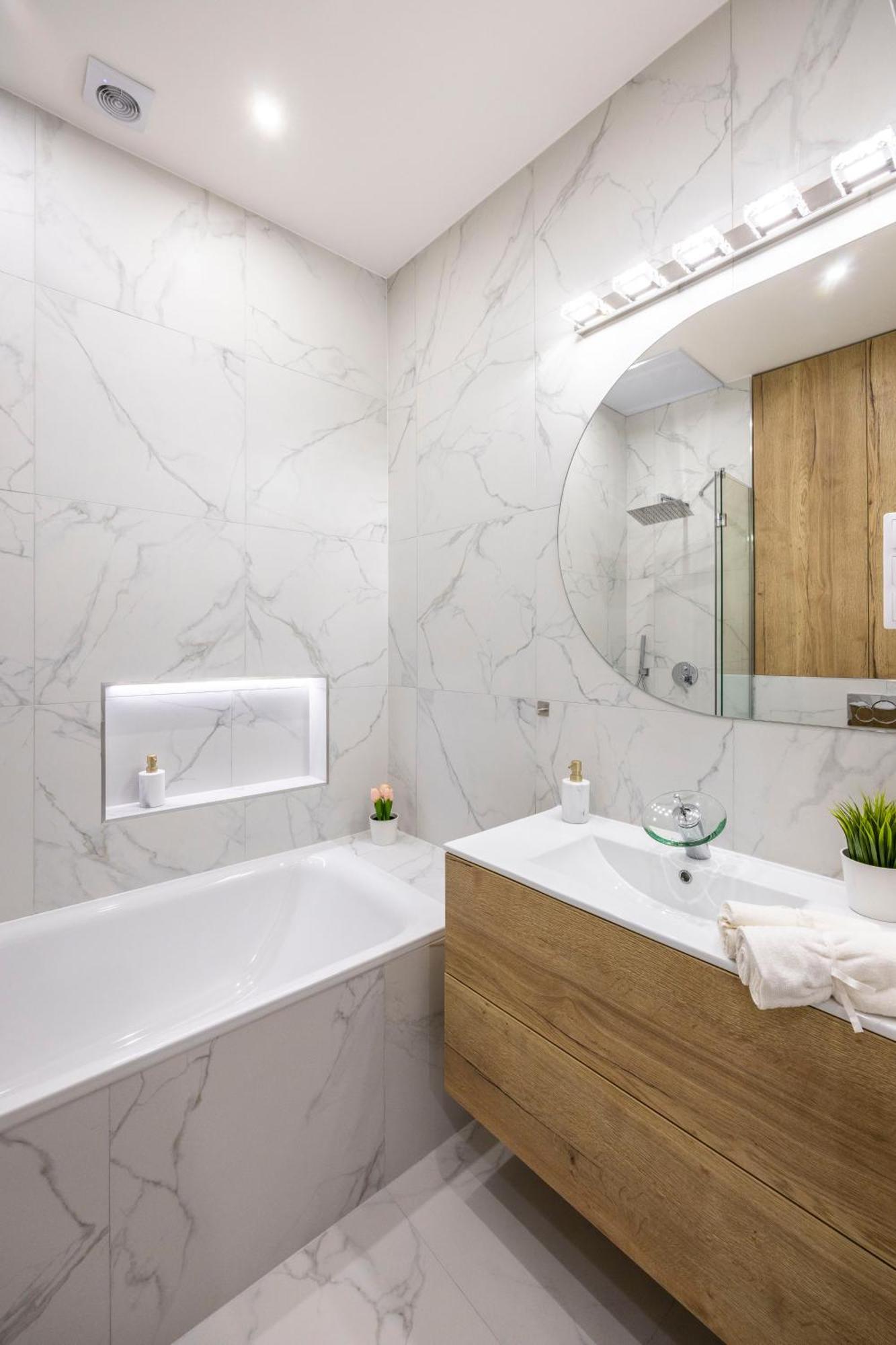 Luxurious Central 4Bedrm 3Bathrm Residence W/ Balcony Budapest Bagian luar foto