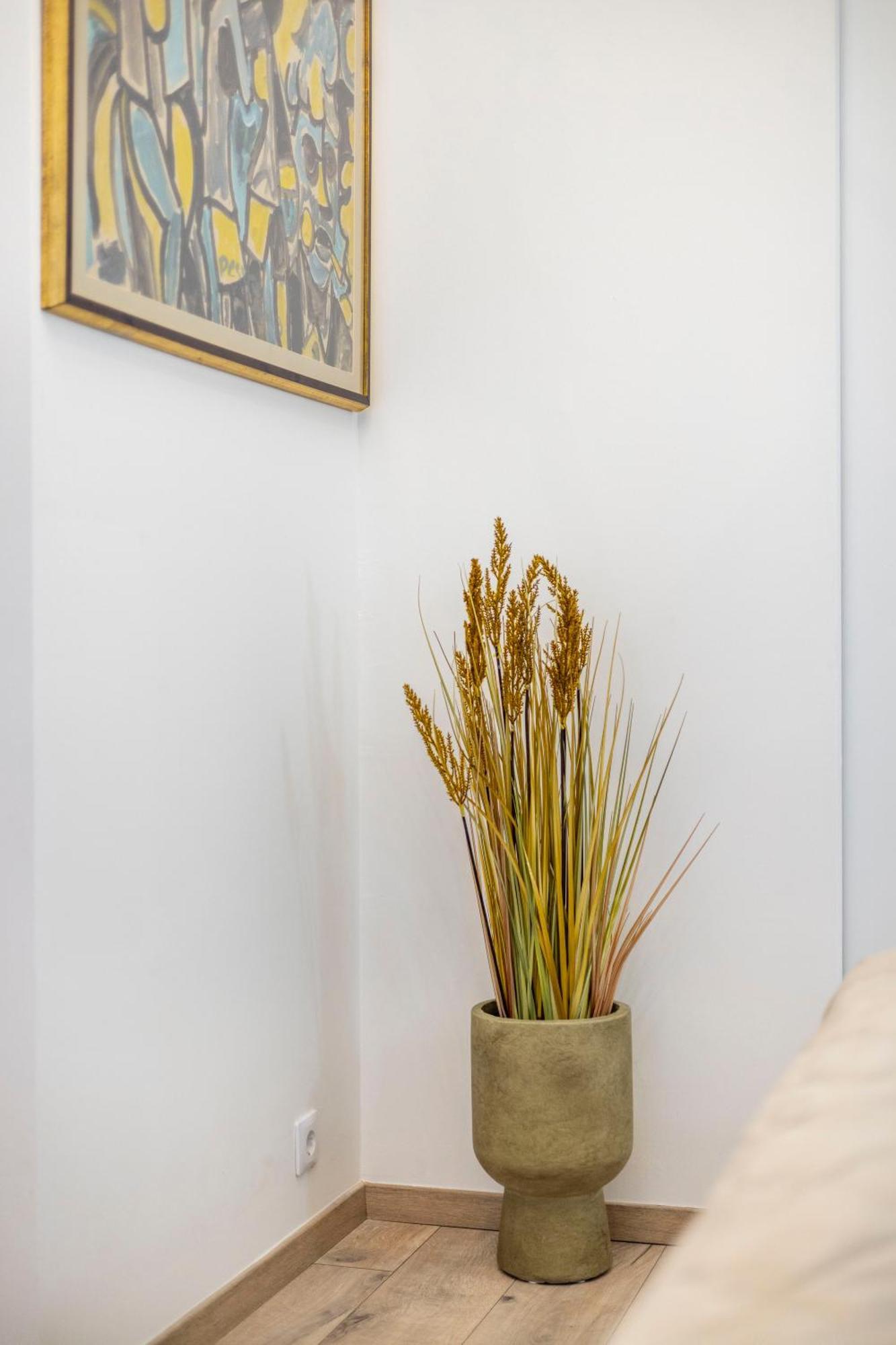 Luxurious Central 4Bedrm 3Bathrm Residence W/ Balcony Budapest Bagian luar foto