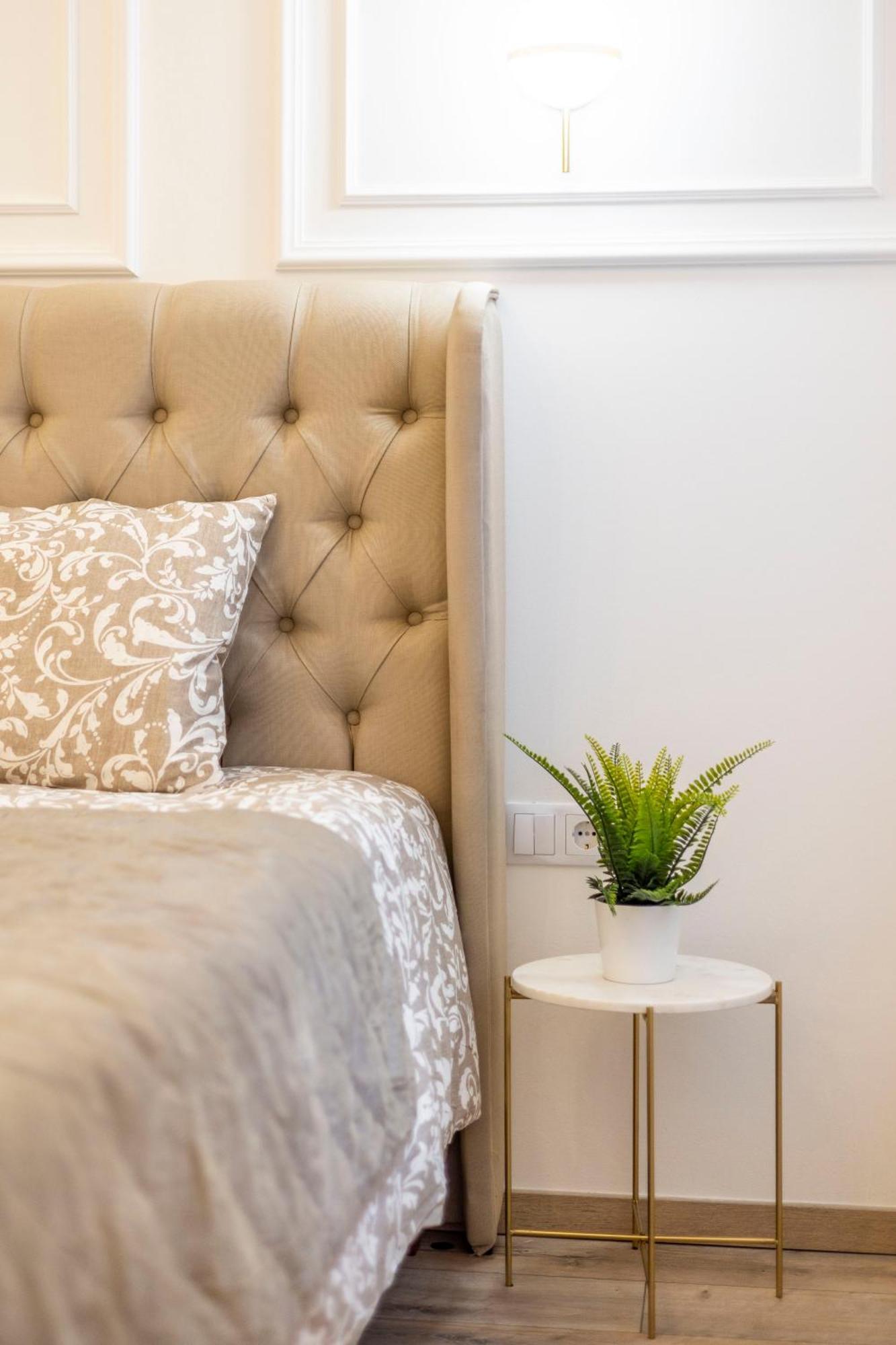 Luxurious Central 4Bedrm 3Bathrm Residence W/ Balcony Budapest Bagian luar foto