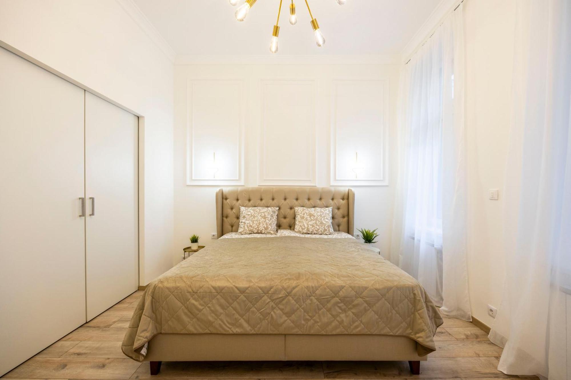 Luxurious Central 4Bedrm 3Bathrm Residence W/ Balcony Budapest Bagian luar foto